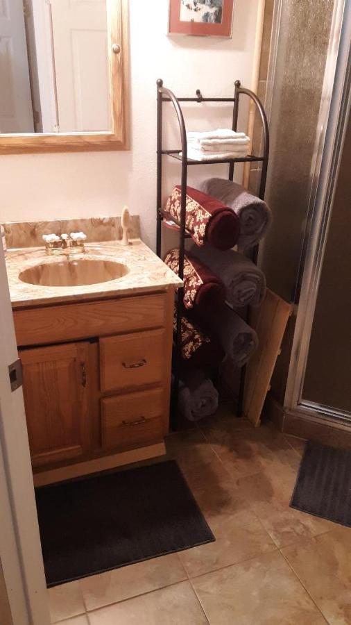Winterfell Inn - No Xtra Fees, Dogs Ok, King & Queen Suites Arnold Eksteriør billede